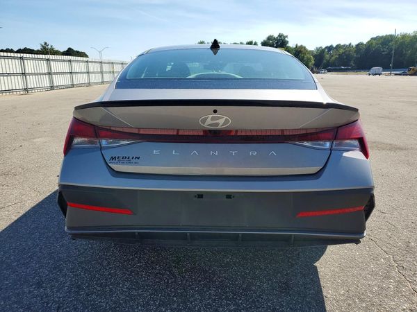 2026 HYUNDAI ELANTRA