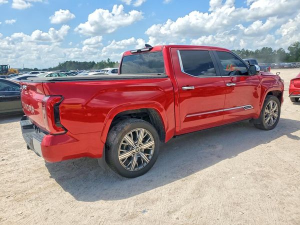 2024 TOYOTA TUNDRA Capstone