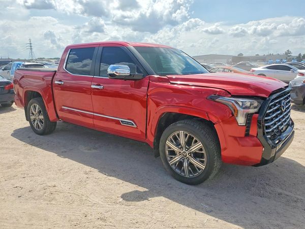 2024 TOYOTA TUNDRA Capstone