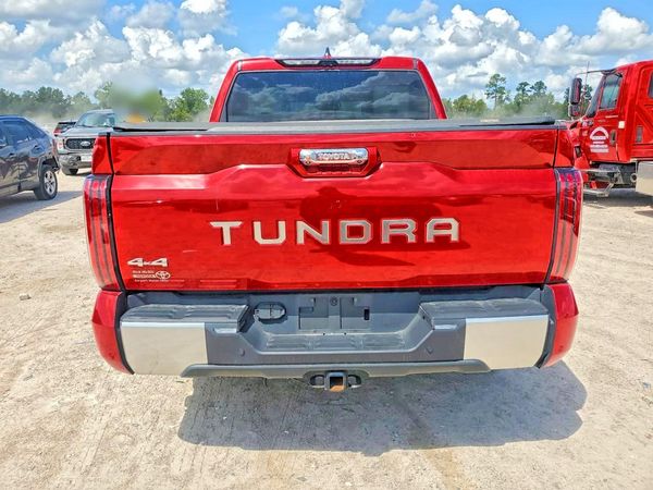 2024 TOYOTA TUNDRA Capstone