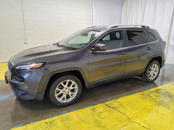 2017 JEEP CHEROKEE — Front 3/4
