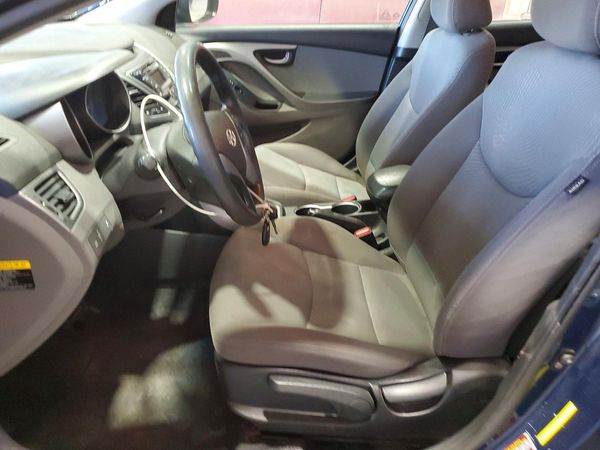 2014 HYUNDAI ELANTRA GLS (Middle)