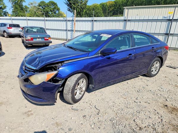 2012 HYUNDAI SONATA — DSFA — Front 3/4