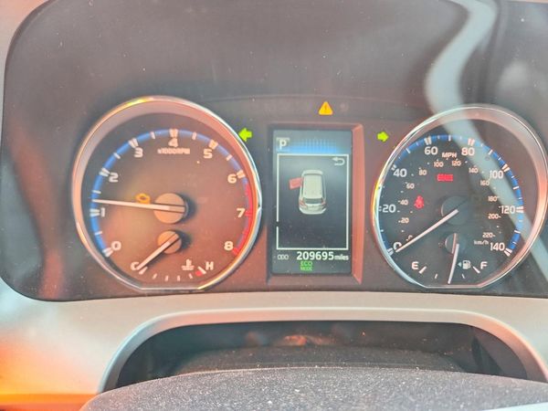 2016 TOYOTA RAV4 XLE (M Grade)