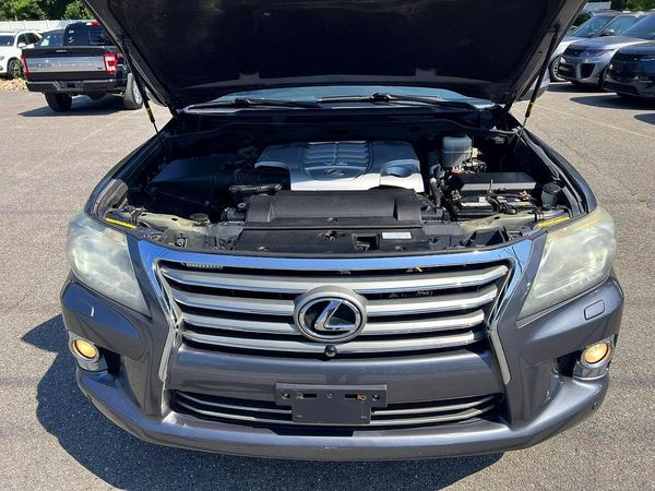 2013 LEXUS LX