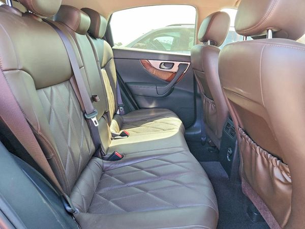 2014 INFINITI QX70 — PSRS