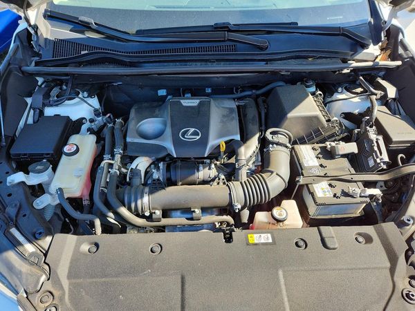 2021 LEXUS NX 300 — Engine bay