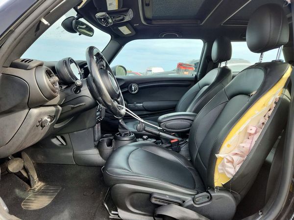 2019 MINI COOPER