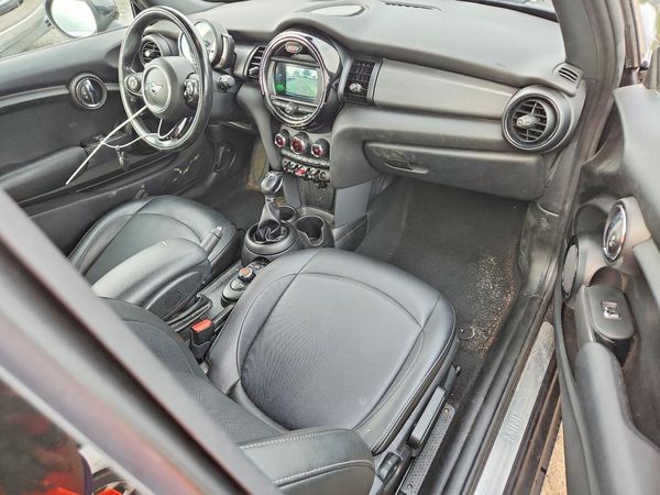 2019 MINI COOPER