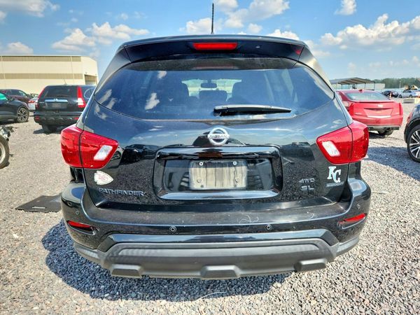 2018 NISSAN PATHFINDER