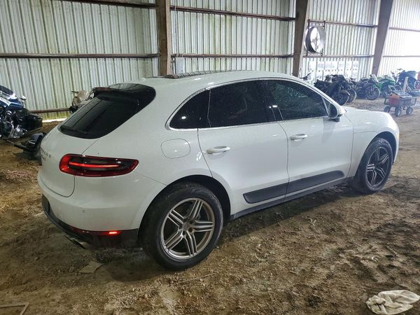 2017 PORSCHE MACAN
