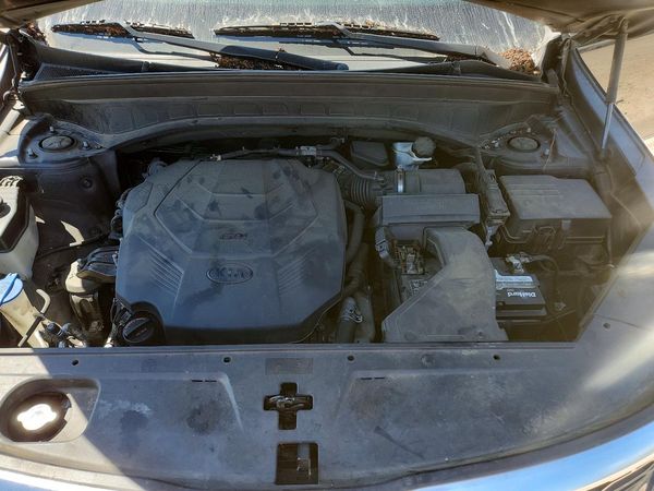 2020 KIA TELLURIDE S — Engine bay
