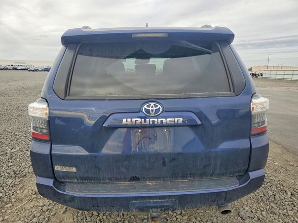 2022 TOYOTA 4RUNNER SR5 Prem