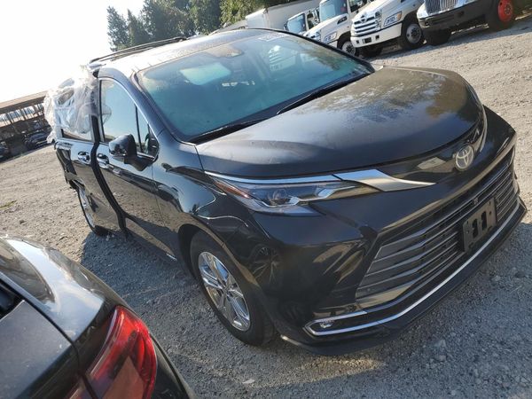 2021 TOYOTA SIENNA Platinum