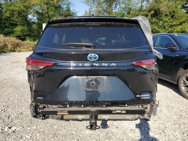 2021 TOYOTA SIENNA Platinum
