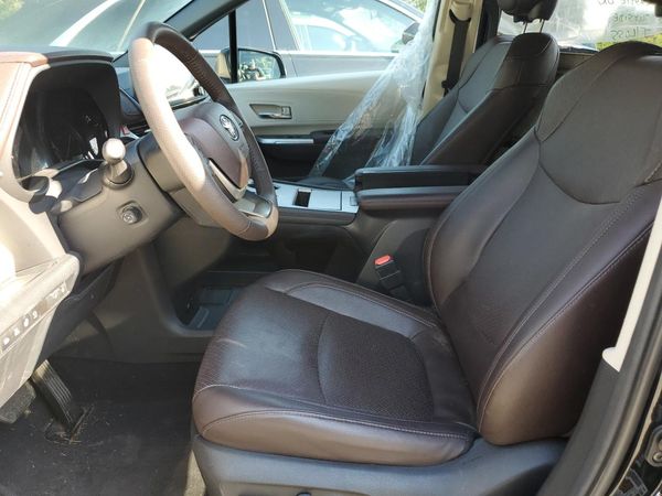 2021 TOYOTA SIENNA Platinum