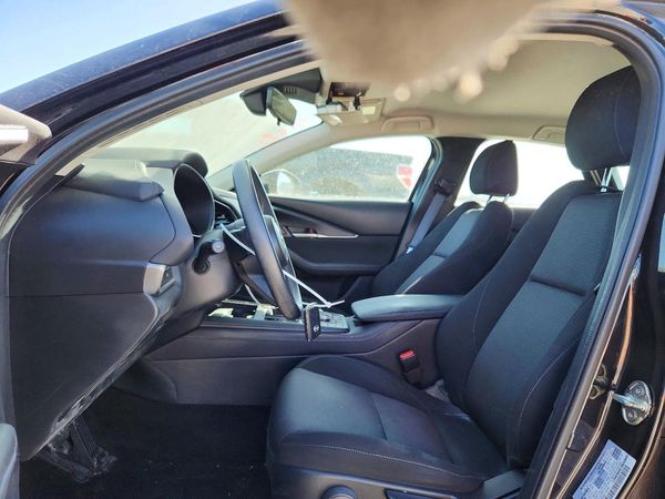 2023 MAZDA CX-30 — DENT