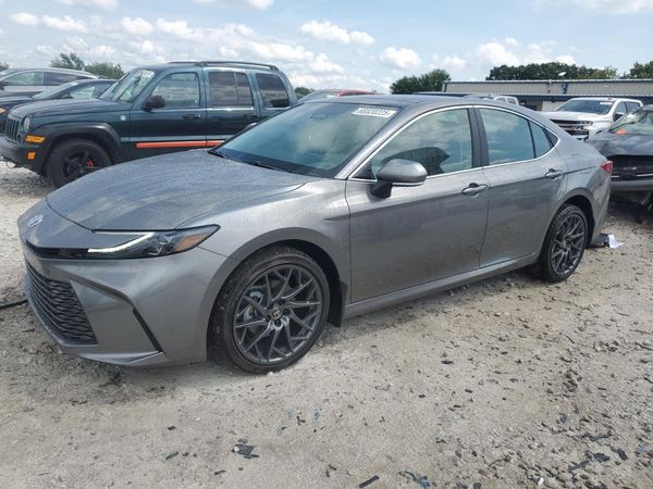 2025 TOYOTA CAMRY — Front 3/4
