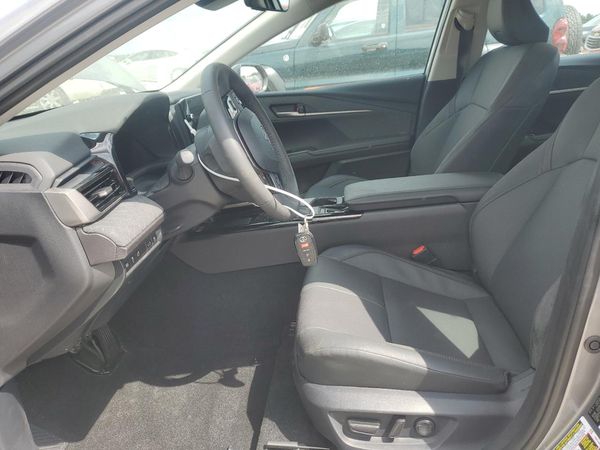 2025 TOYOTA CAMRY — DENT