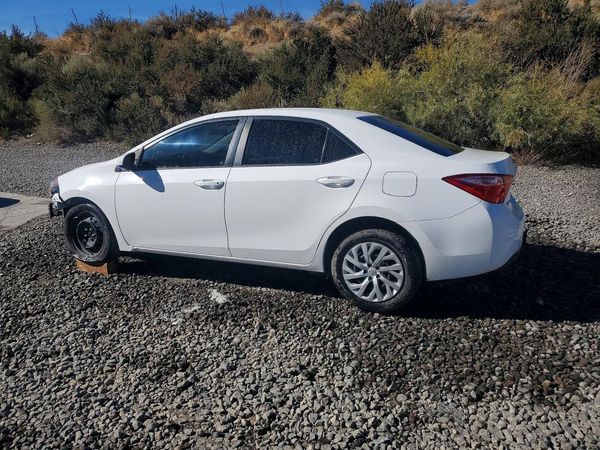 2017 TOYOTA COROLLA