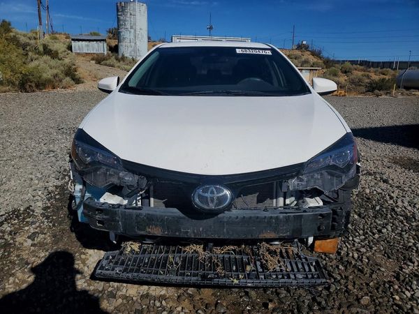 2017 TOYOTA COROLLA