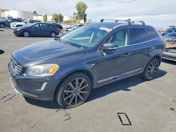 2015 VOLVO XC60