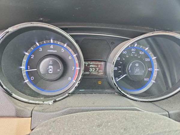 2014 HYUNDAI SONATA GLS/ GLS Popular