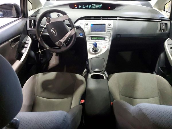 2012 TOYOTA PRIUS