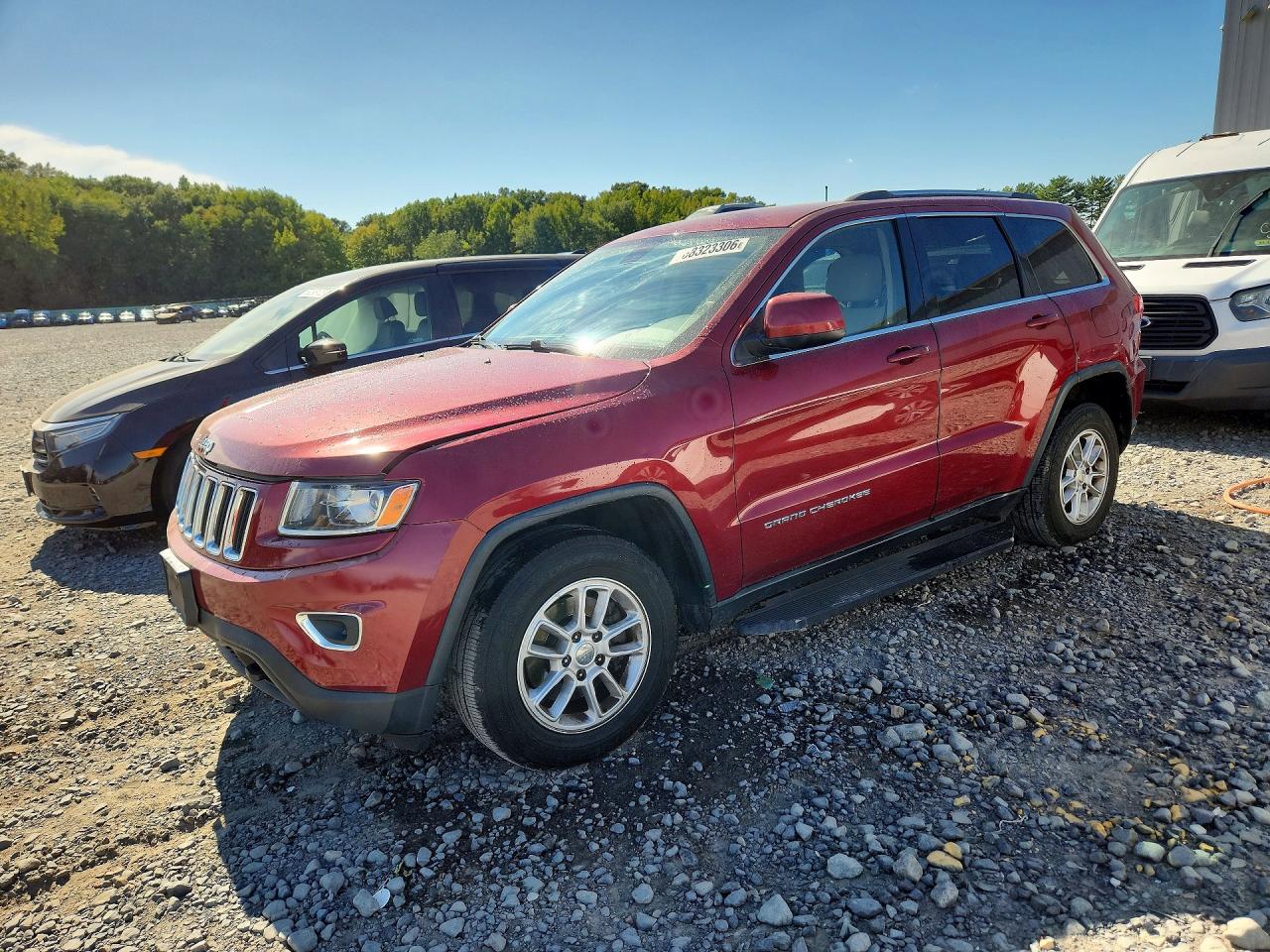 2014 JEEP CHEROKEE Laredo — Front 3/4