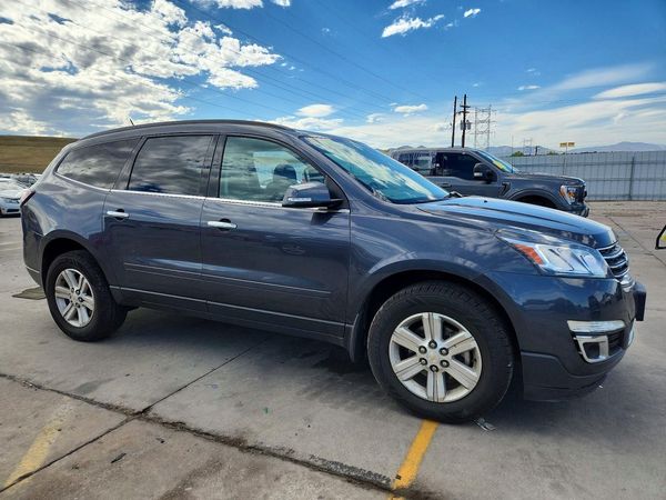2014 CHEVROLET TRAVERSE 2LT — Passenger 3/4