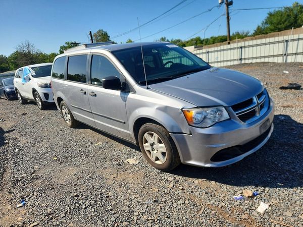 2013 DODGE CARAVAN SE