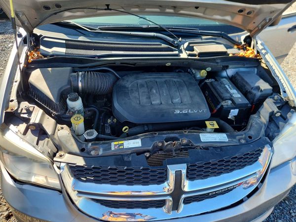 2013 DODGE CARAVAN SE