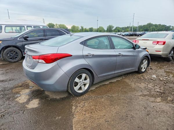 2012 HYUNDAI ELANTRA GLS(Middle grade)