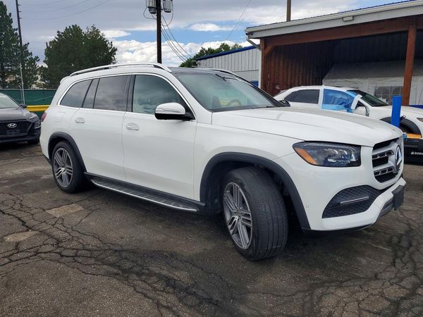 2022 MERCEDES-BENZ GLS-CLASS GLS450 4MATIC — Passenger 3/4