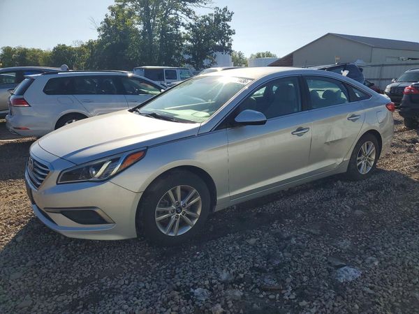 2016 HYUNDAI SONATA — Front 3/4