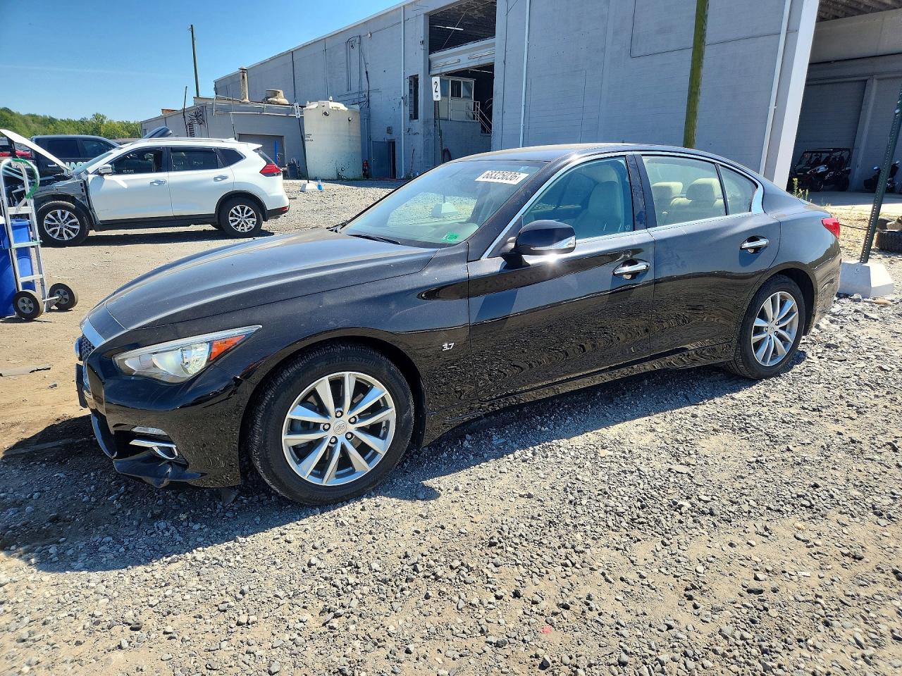 2015 INFINITI Q50