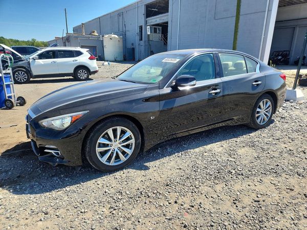2015 INFINITI Q50