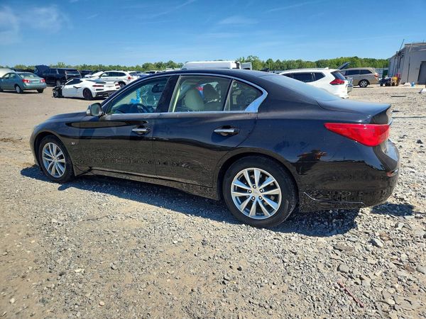 2015 INFINITI Q50