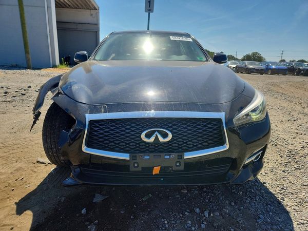 2015 INFINITI Q50