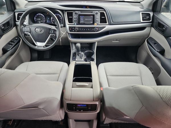 2015 TOYOTA HIGHLANDER