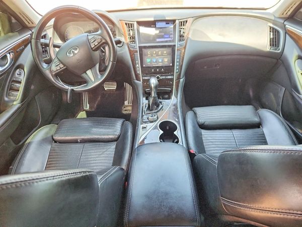 2015 INFINITI Q50 HYBRID