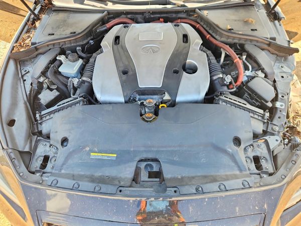 2015 INFINITI Q50 HYBRID