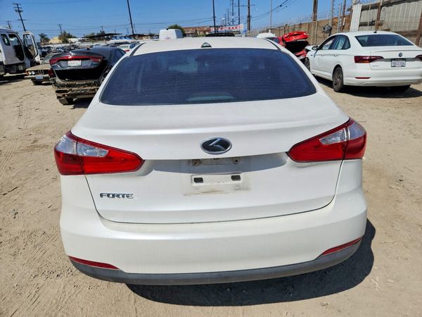 2016 KIA FORTE