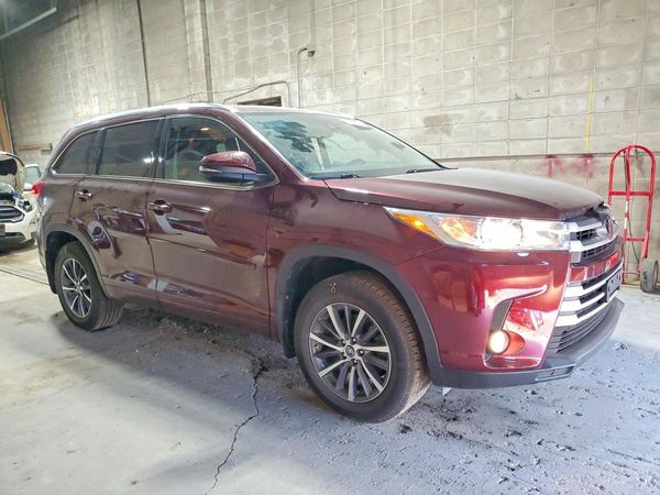 2018 TOYOTA HIGHLANDER