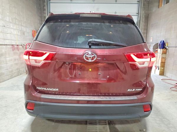 2018 TOYOTA HIGHLANDER