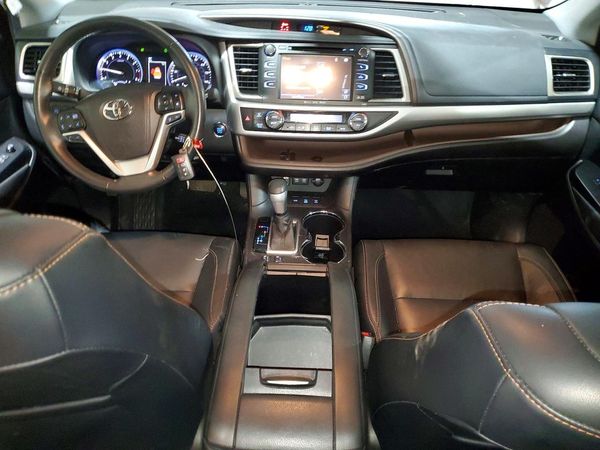 2018 TOYOTA HIGHLANDER