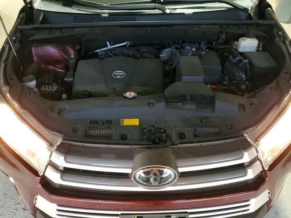 2018 TOYOTA HIGHLANDER
