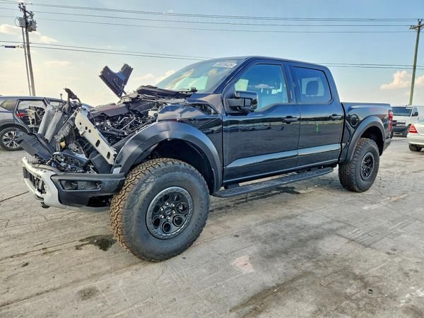 2026 FORD F150 Raptor — Front 3/4