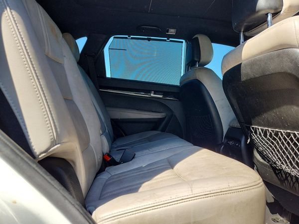 2015 KIA SORENTO
