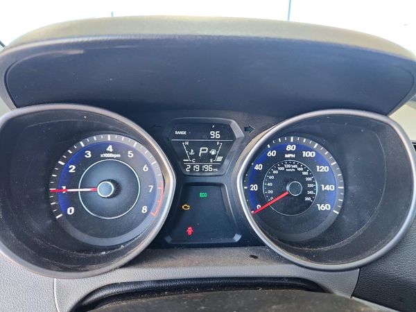 2016 HYUNDAI ELANTRA